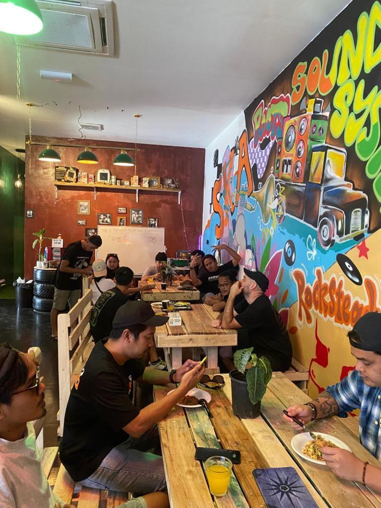 H2 Worldpackers , The Social Hotel Κότα Κιναμπαλού Εξωτερικό φωτογραφία