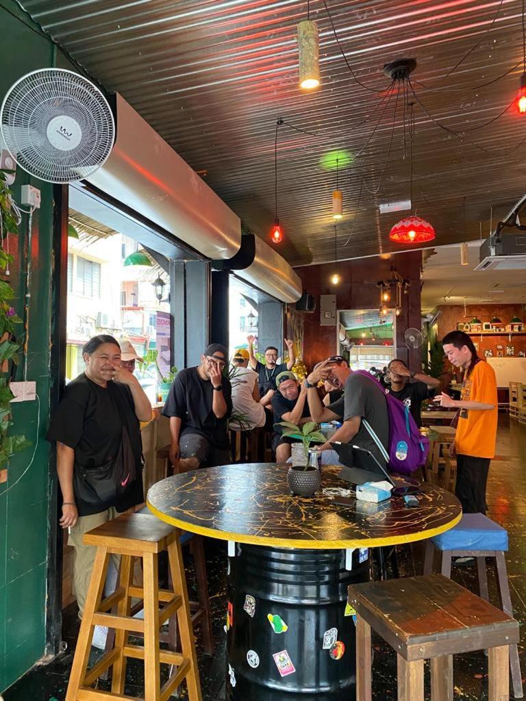 H2 Worldpackers , The Social Hotel Κότα Κιναμπαλού Εξωτερικό φωτογραφία