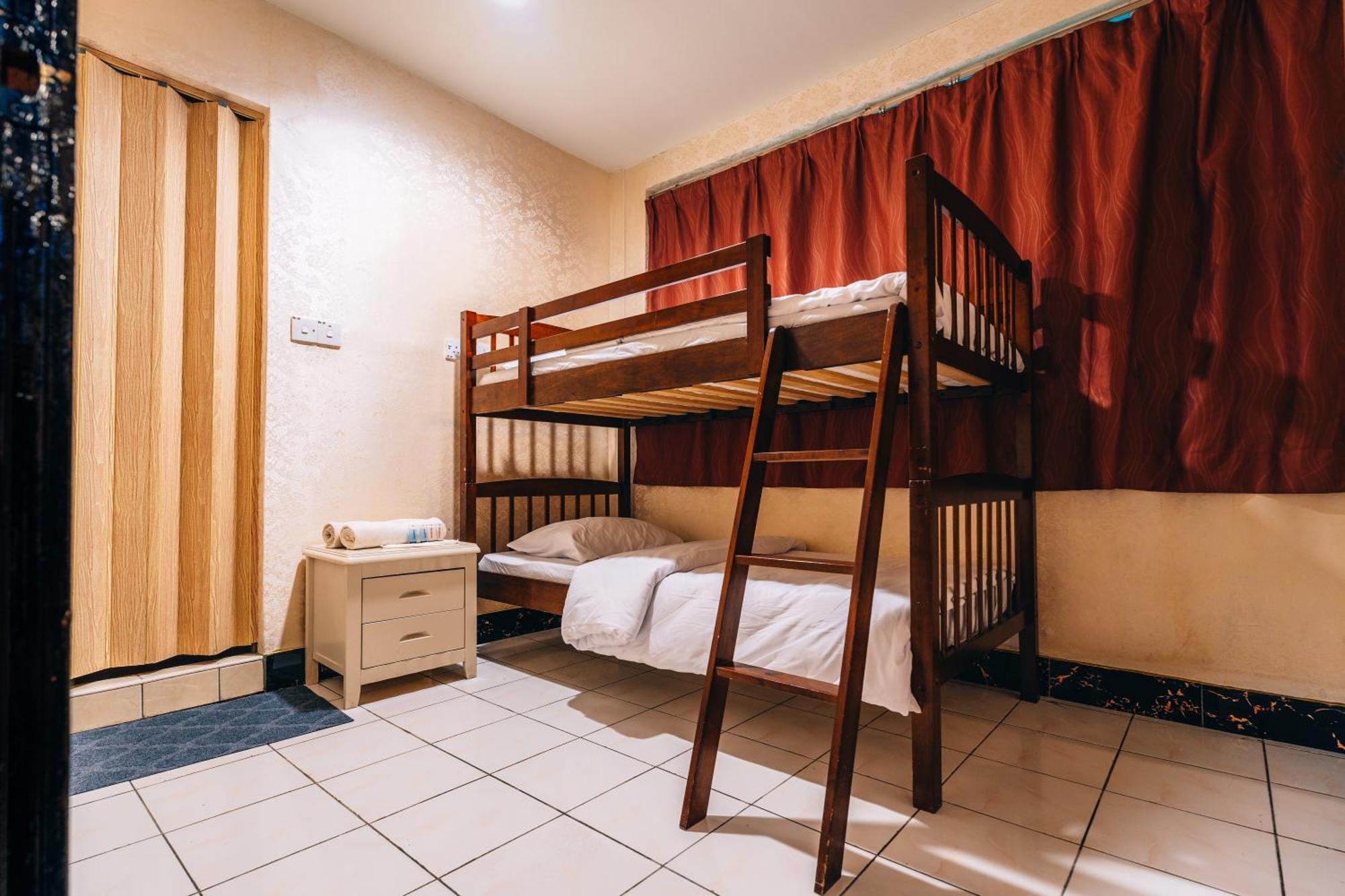 H2 Worldpackers , The Social Hotel Κότα Κιναμπαλού Εξωτερικό φωτογραφία